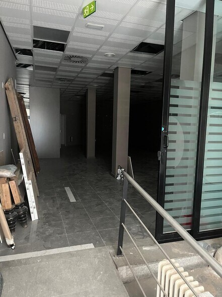 Retail in Colmenar Viejo, Madrid for lease - Building Photo - Image 3 of 4