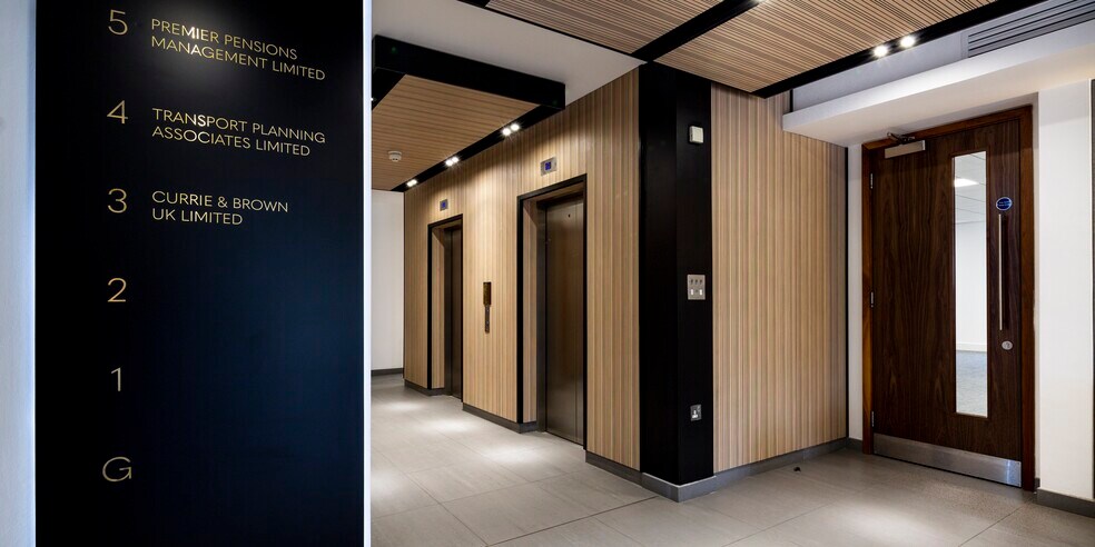 25 King St, Bristol à louer - Hall d’entrée - Image 3 de 4