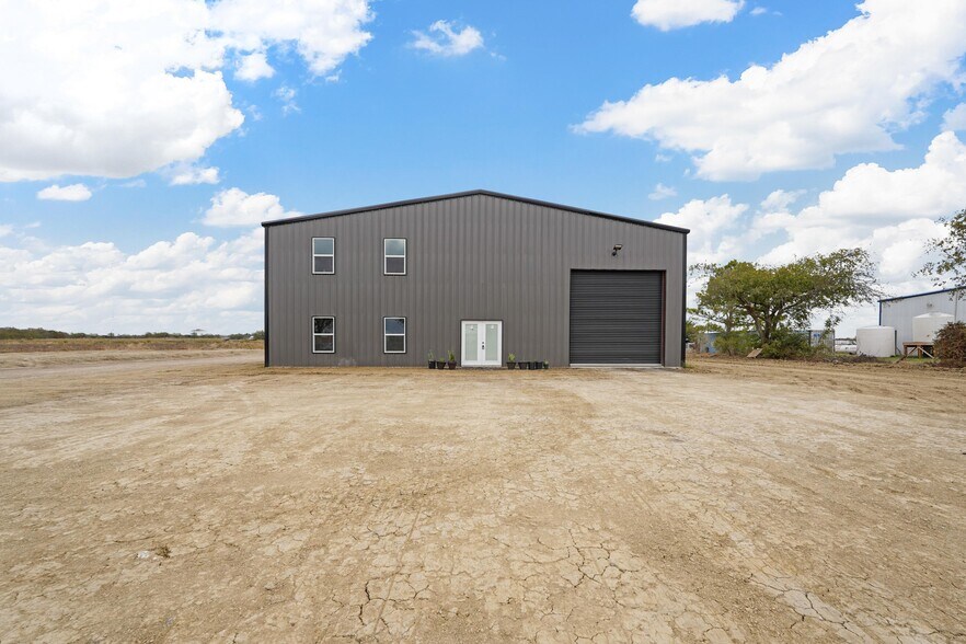 1979 FM 1903, Caddo Mills, TX à louer - Photo du bâtiment - Image 2 de 20