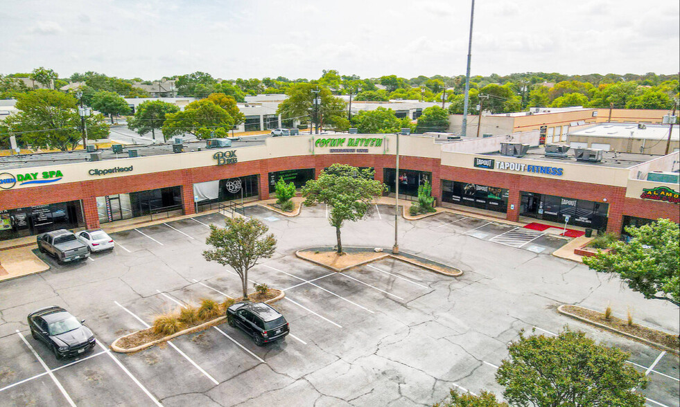 903 E Bitters Rd, San Antonio, TX for lease - Building Photo - Image 1 of 7