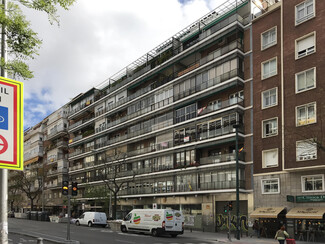 More details for Calle De Santa Engracia, 132, Madrid - Multifamily for Sale