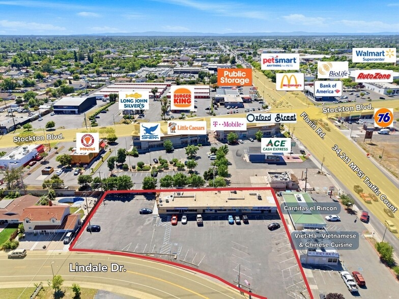 7206-7216 Lindale Dr, Sacramento, CA for sale - Building Photo - Image 3 of 11