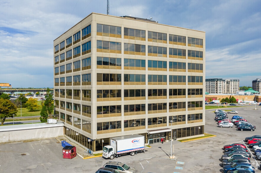 6600 Rte Transcanadienne, Pointe-claire, QC à louer - Photo du bâtiment - Image 2 de 5