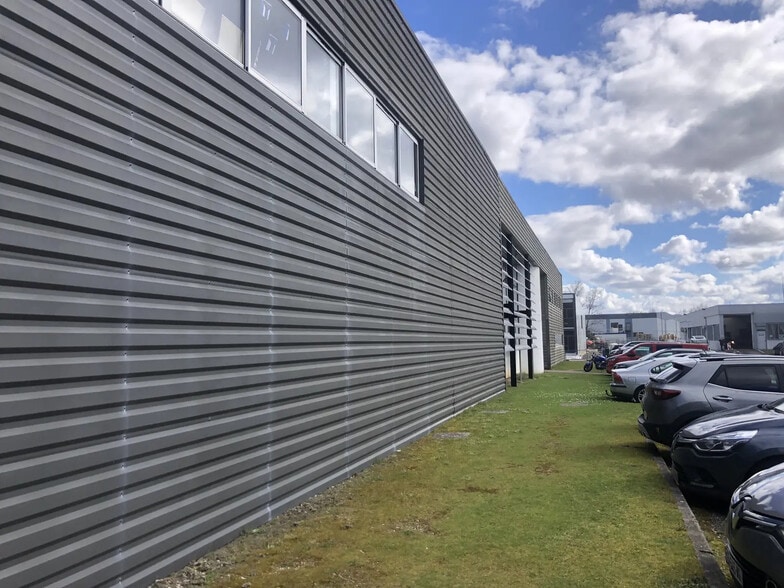 Flex in Blanquefort for sale - Building Photo - Image 3 of 15