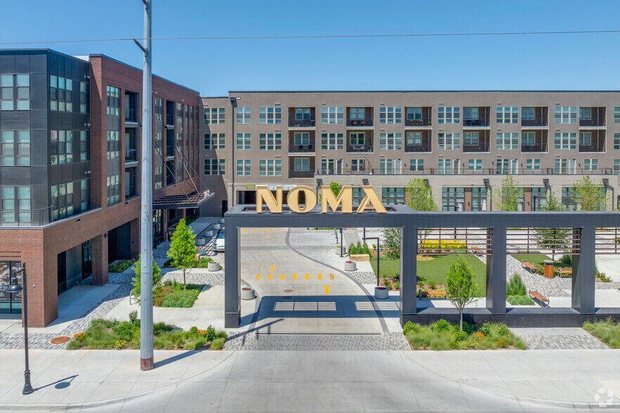 2219 E 11th St, Tulsa, OK à louer - Photo du bâtiment - Image 3 de 47