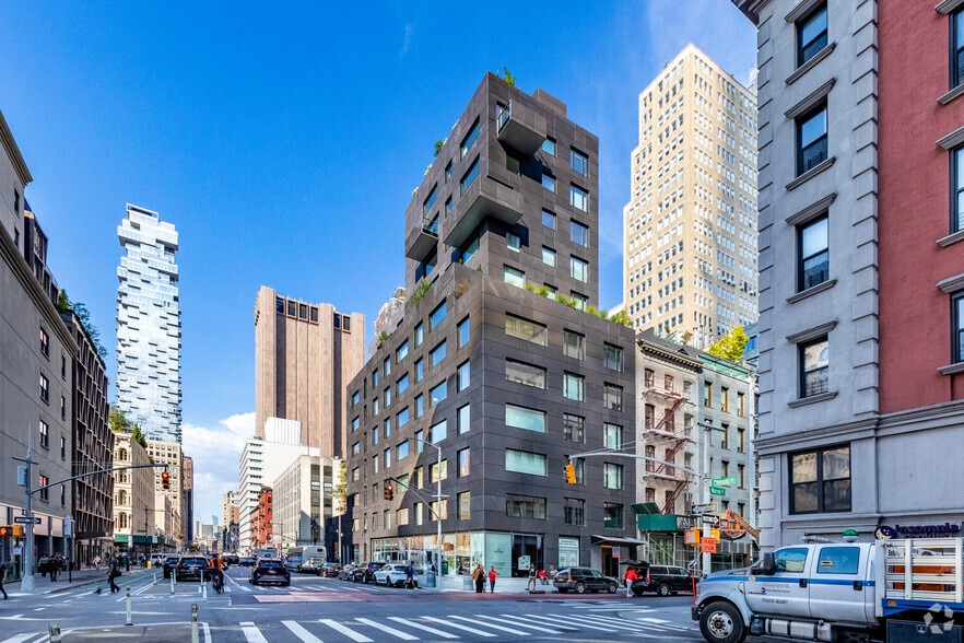 149 CHURCH St, New York, NY for sale - Building Photo - Image 2 of 16