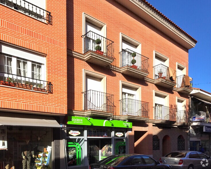 Avenida Consuelo, 6, Ciempozuelos, Madrid à louer - Photo du bâtiment - Image 1 de 2