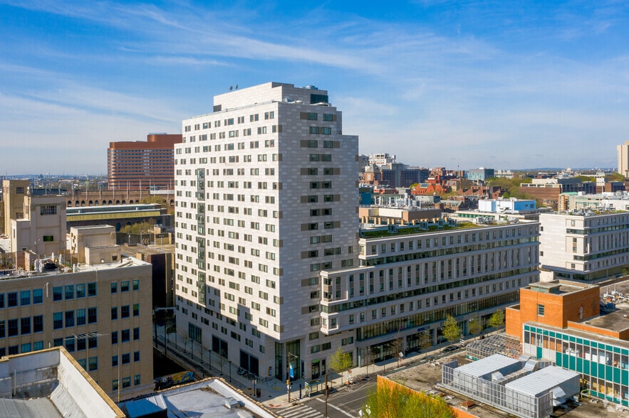 3200 Chestnut St, Philadelphia, PA for lease - Primary Photo - Image 1 of 5