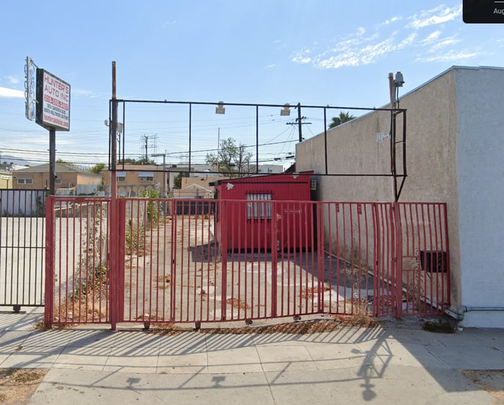 5624 Cahuenga Blvd, North Hollywood, CA for lease - Building Photo - Image 3 of 3