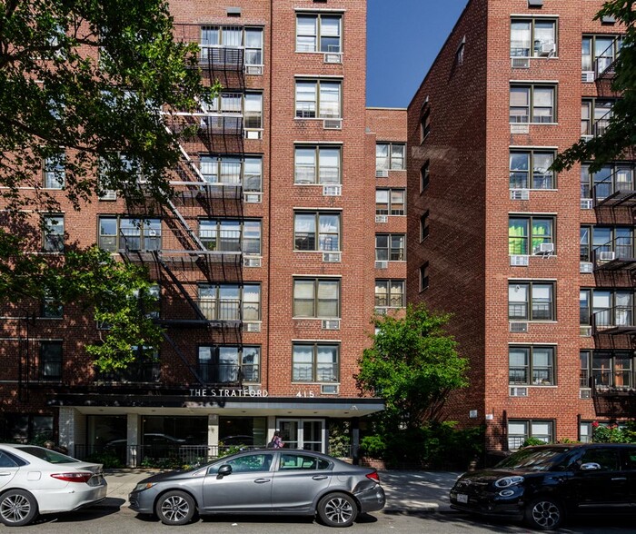 415 Stratford Rd, Brooklyn, NY for sale - Building Photo - Image 2 of 7