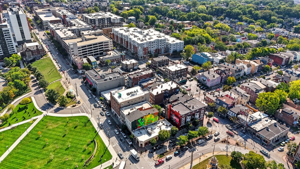 203 W McMillan St, Cincinnati, OH à vendre - Aérien - Image 3 de 57