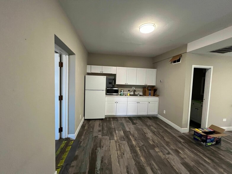 11983 14th Ave, Aurora, CO for lease - Building Photo - Image 2 of 25