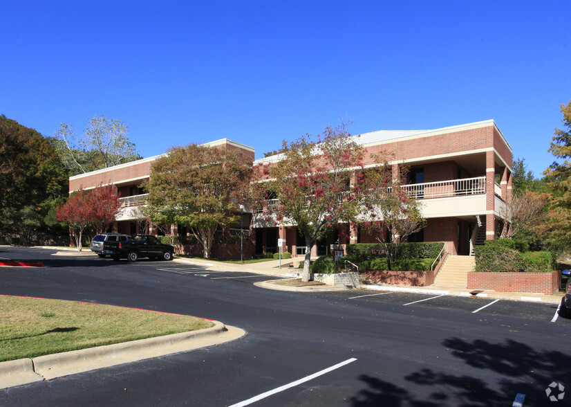 6101 W Courtyard Dr, Austin, TX for lease - Primary Photo - Image 1 of 5