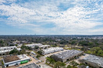 4515 S Pinemont Dr, Houston, TX - AERIAL map view