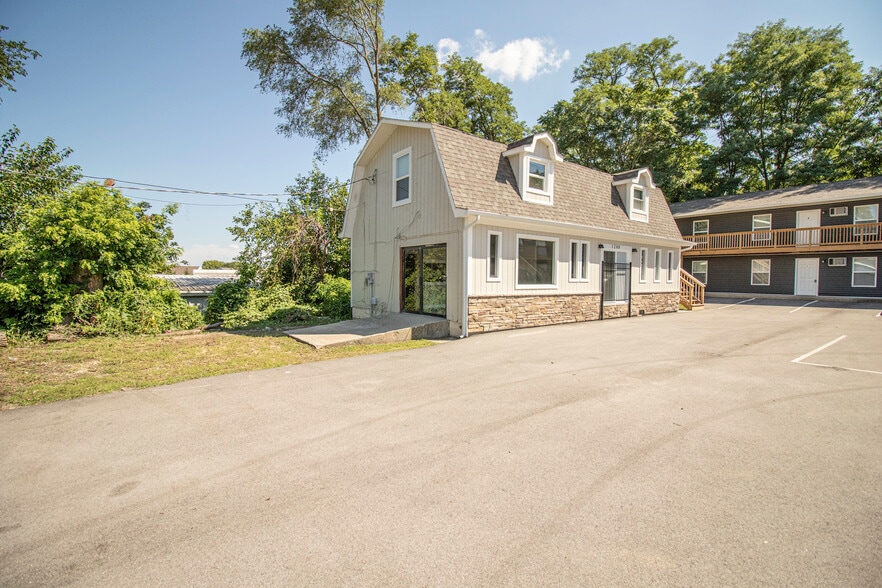 1200 Main St, Lafayette, IN for lease - Building Photo - Image 2 of 18
