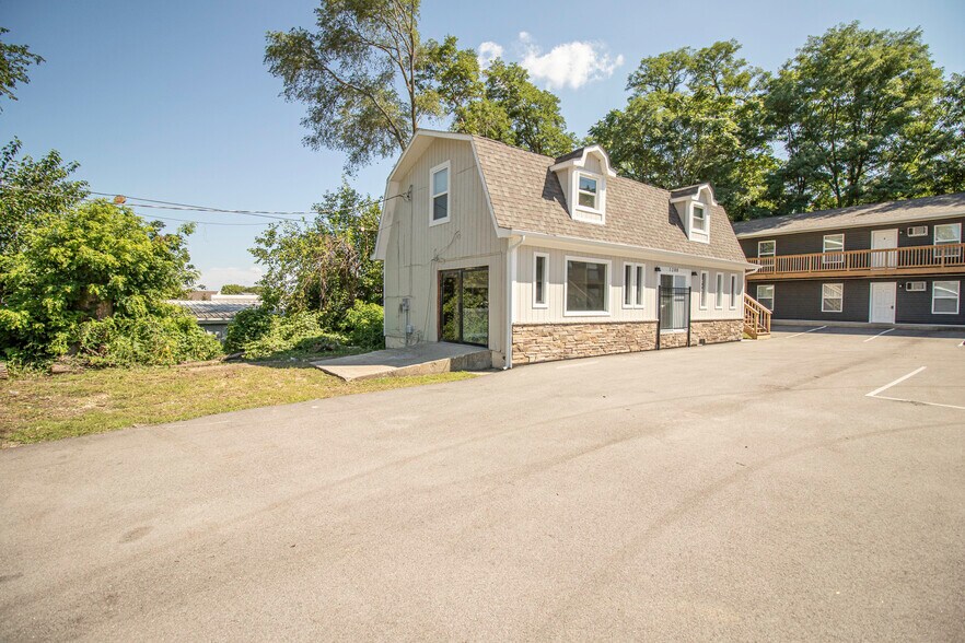 1200 Main St, Lafayette, IN à louer - Photo du bâtiment - Image 2 de 18