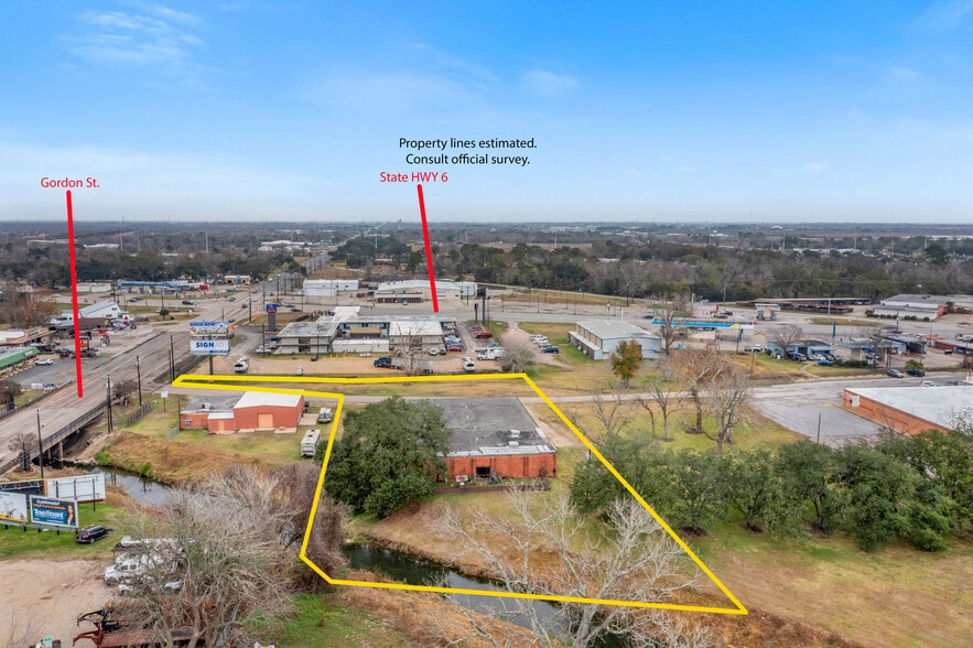 104-200 E Motel Dr, Alvin, TX for sale - Building Photo - Image 3 of 26