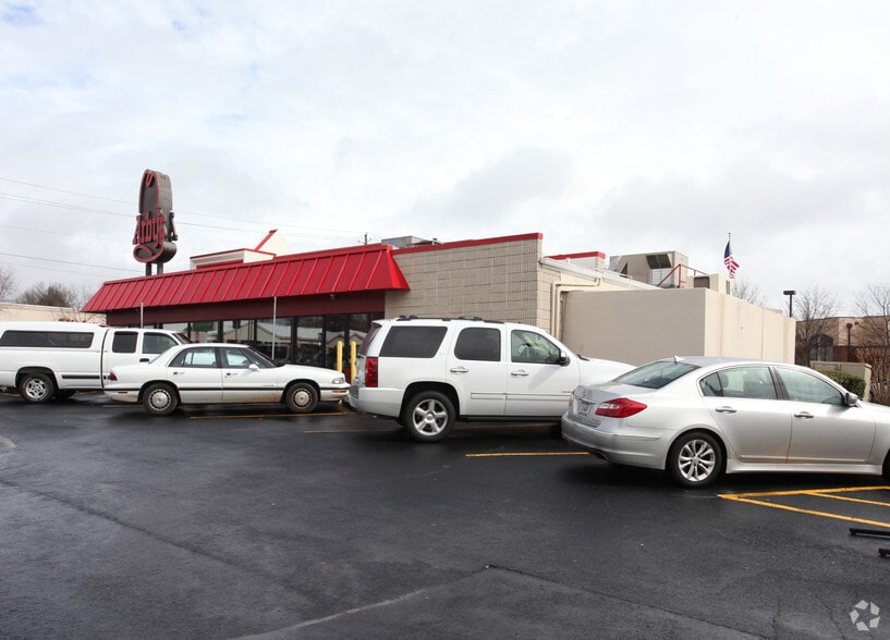 634 Shallowford Rd, Gainesville, GA for lease - Building Photo - Image 2 of 2