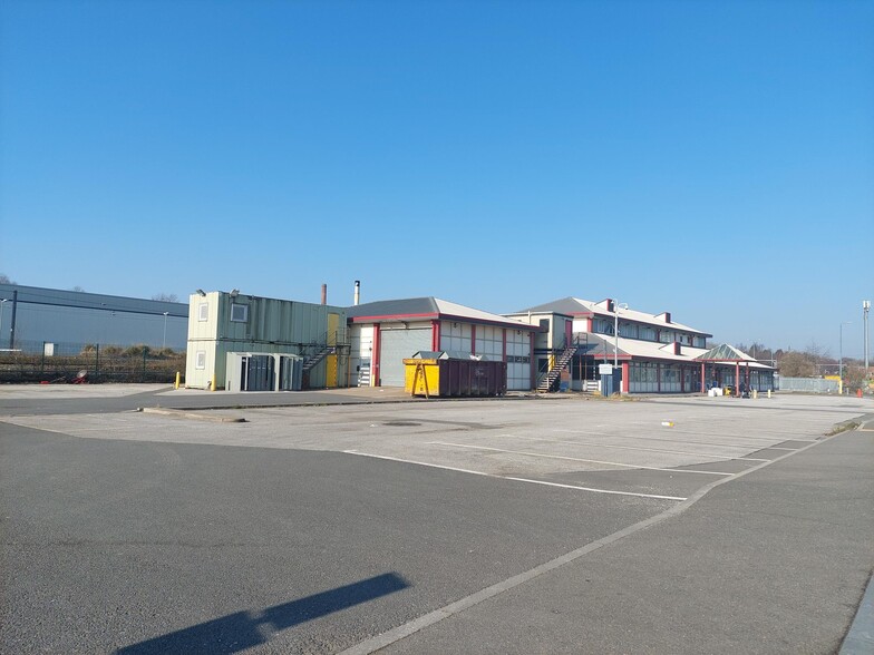 Ten Pound Walk, Doncaster for lease - Building Photo - Image 1 of 5