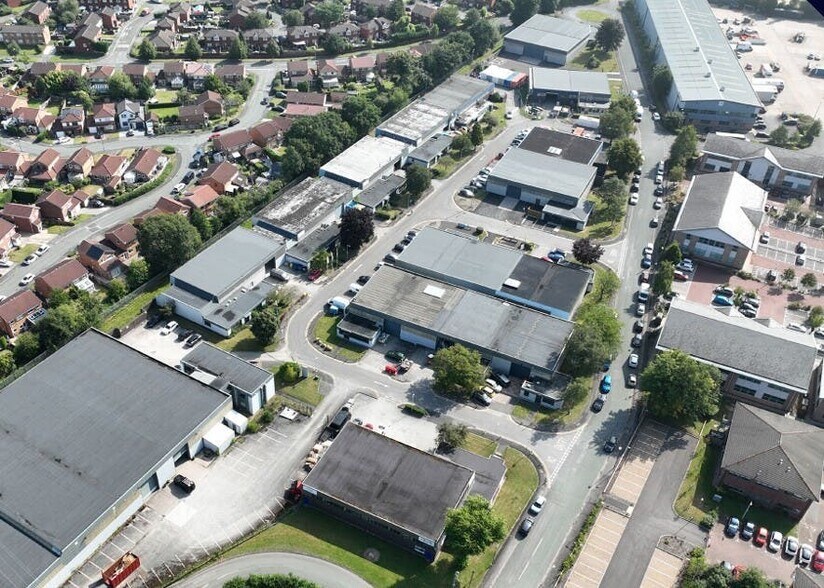 Hanover Rd, Altrincham à louer - Photo du bâtiment - Image 1 de 16