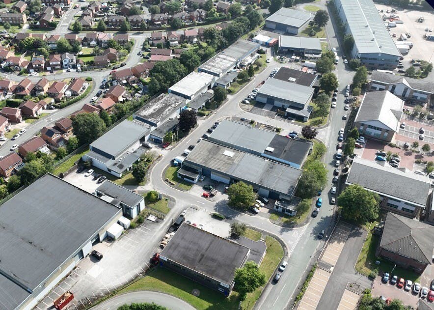 Hanover Rd, Altrincham à louer Photo du bâtiment- Image 1 de 16