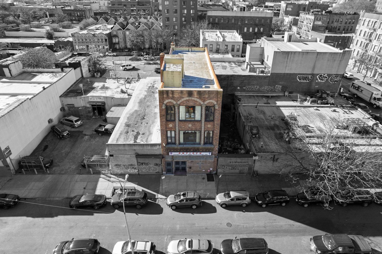 117 Osborn Street and 130 Watkins St portefeuille de 2 propriétés à vendre sur LoopNet.ca Photo principale- Image 1 de 15