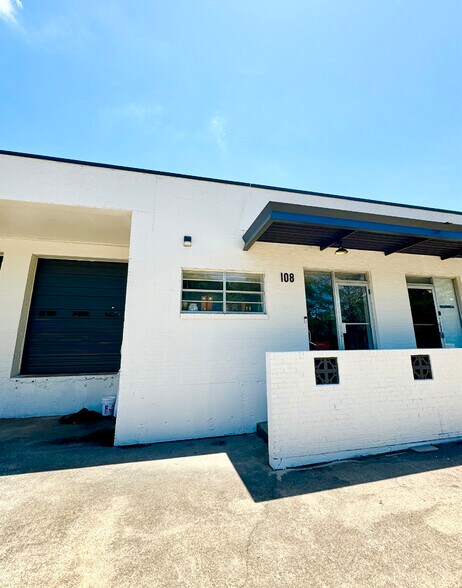 2797 Irving Blvd, Dallas, TX à louer - Photo du bâtiment - Image 2 de 2