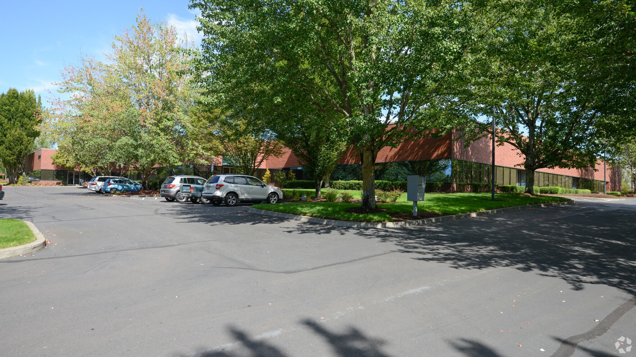 9500-9560 SW Nimbus Ave, Beaverton, OR for lease Primary Photo- Image 1 of 27