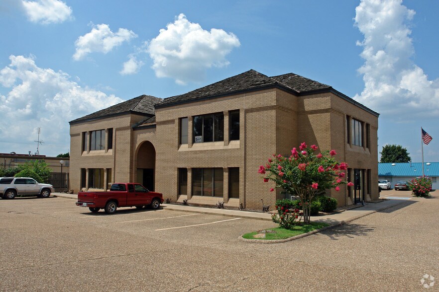 2300 S 57th St, Fort Smith, AR à louer - Photo du bâtiment - Image 2 de 2