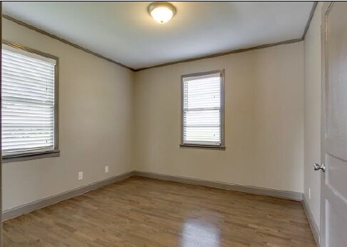 2410 Eugenia Ave, Nashville, TN à vendre - Photo intérieure - Image 3 de 9