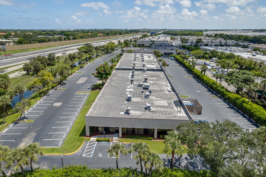 350-356 SW 12th Ave, Deerfield Beach, FL à louer - Aérien - Image 3 de 6