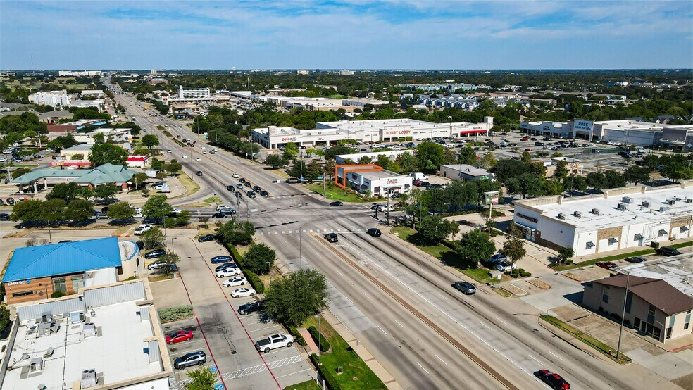 1931 Texas Ave S, College Station, TX à louer - Photo du bâtiment - Image 3 de 6