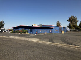 4580 State Rd, Bakersfield CA - Entrepôt