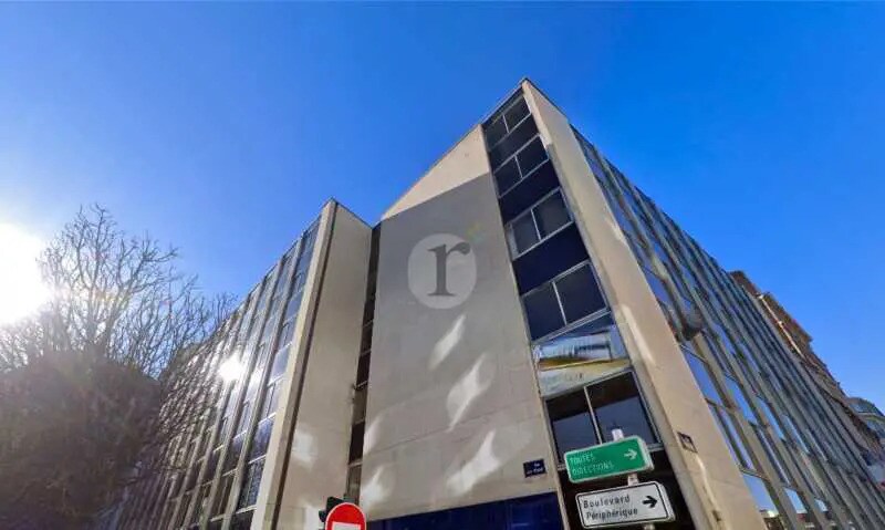 Office in Lille for lease - Building Photo - Image 2 of 4