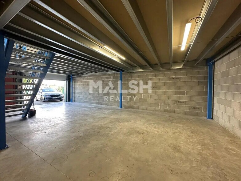 Flex dans Civrieux à louer - Photo intérieure - Image 3 de 8