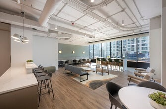 448 N LaSalle Dr, Chicago, IL for lease Interior Photo- Image 1 of 9