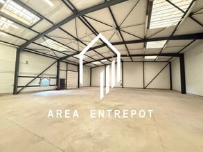 1140 Rue André Ampère, Aix-en-Provence for sale Interior Photo- Image 1 of 9