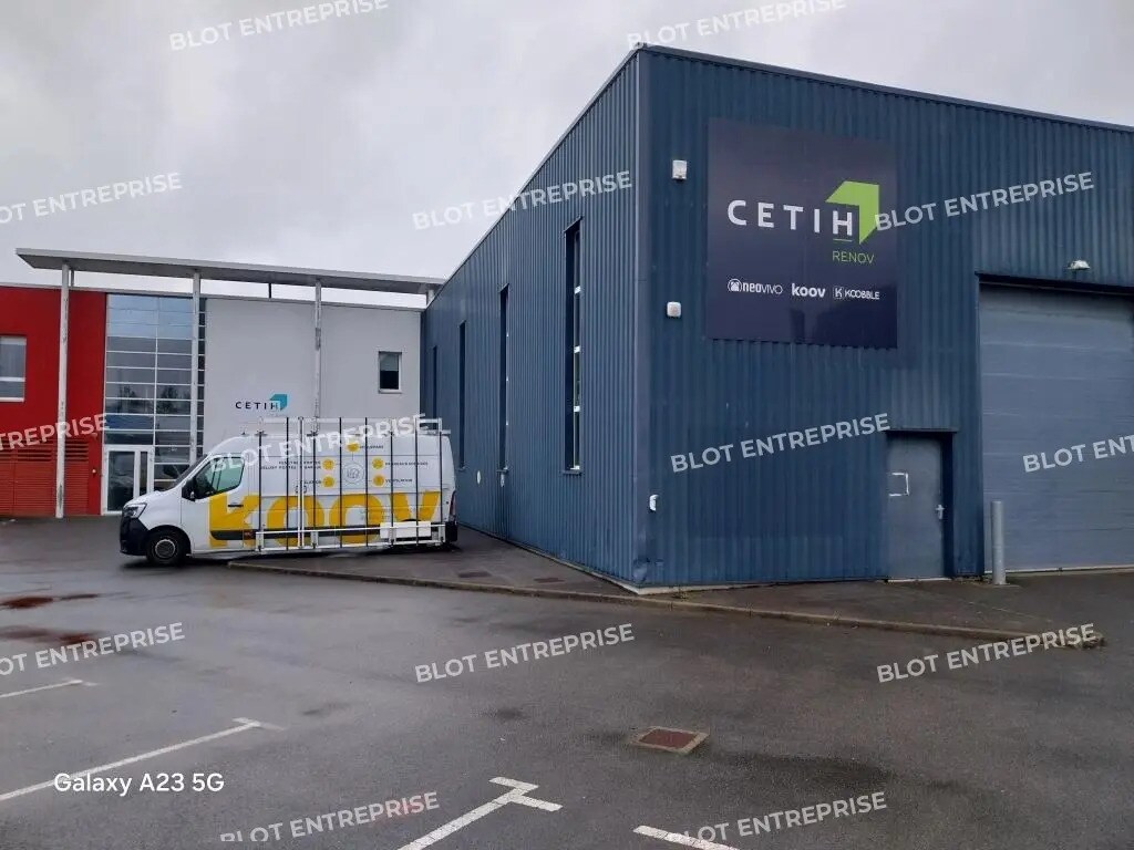 Flex dans Bouguenais à louer Photo du bâtiment- Image 1 de 12