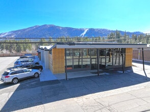 1029 Takela Dr, South Lake Tahoe, CA for lease Interior Photo- Image 1 of 8