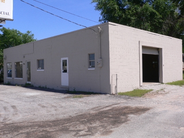 4918 W 21st St, Tulsa, OK for lease - Building Photo - Image 3 of 10