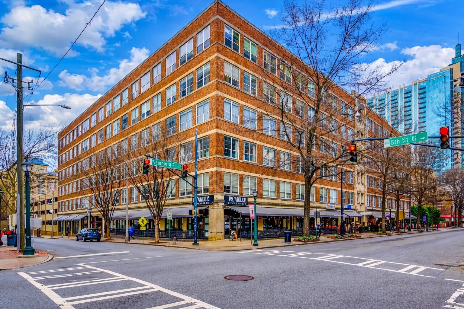 800 Peachtree St NE, Atlanta, GA à louer Photo du bâtiment- Image 1 de 10