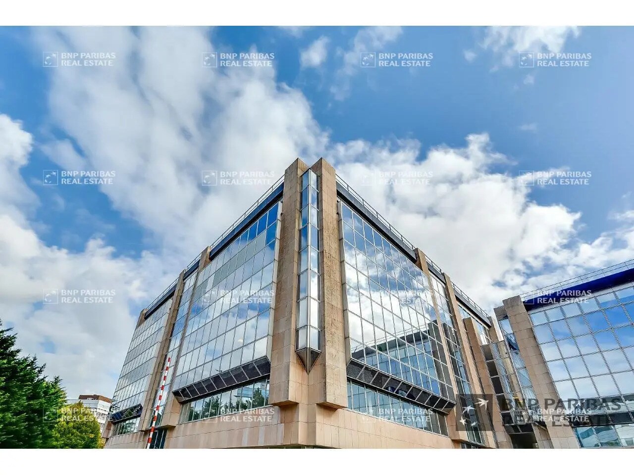 36 Avenue De L'Europe, Vélizy-Villacoublay for sale Building Photo- Image 1 of 10