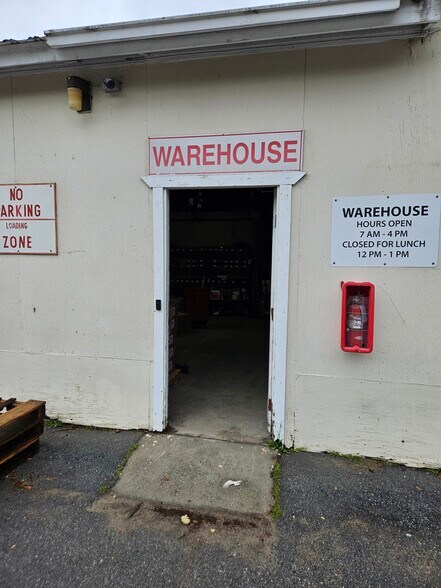 777 Maher Ct, Royal Oaks, CA à louer - Photo du bâtiment - Image 1 de 11