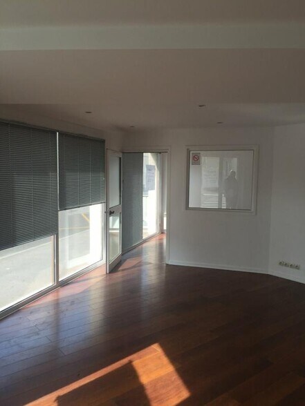 69 Rue Devosge, Dijon for lease - Interior Photo - Image 2 of 4