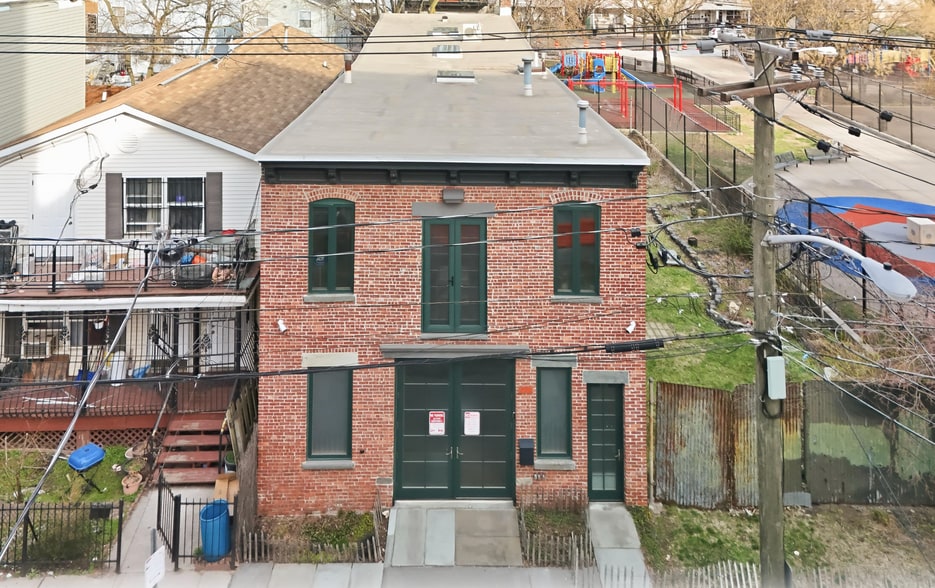 279-281 Pine St, Jersey City, NJ for sale - Building Photo - Image 3 of 20