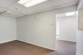 4701 Randolph Rd, Rockville, MD à louer Photo intérieure- Image 2 de 11