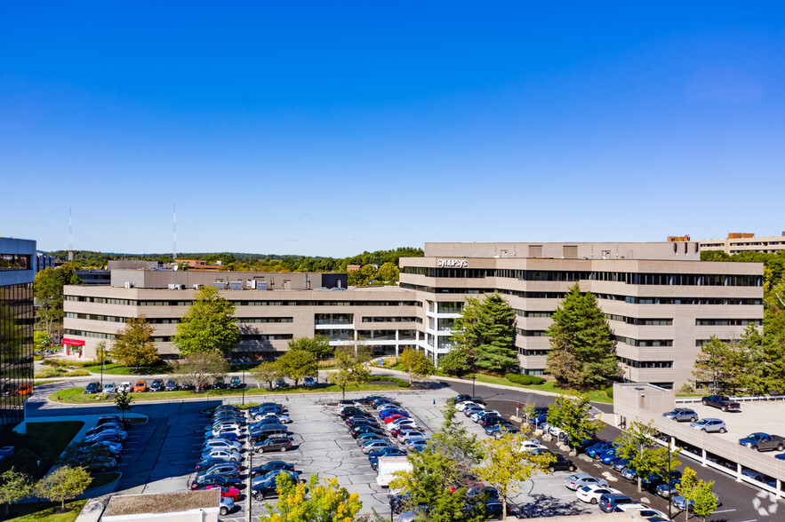 800 District Ave, Burlington, MA à louer - Photo principale - Image 1 de 21