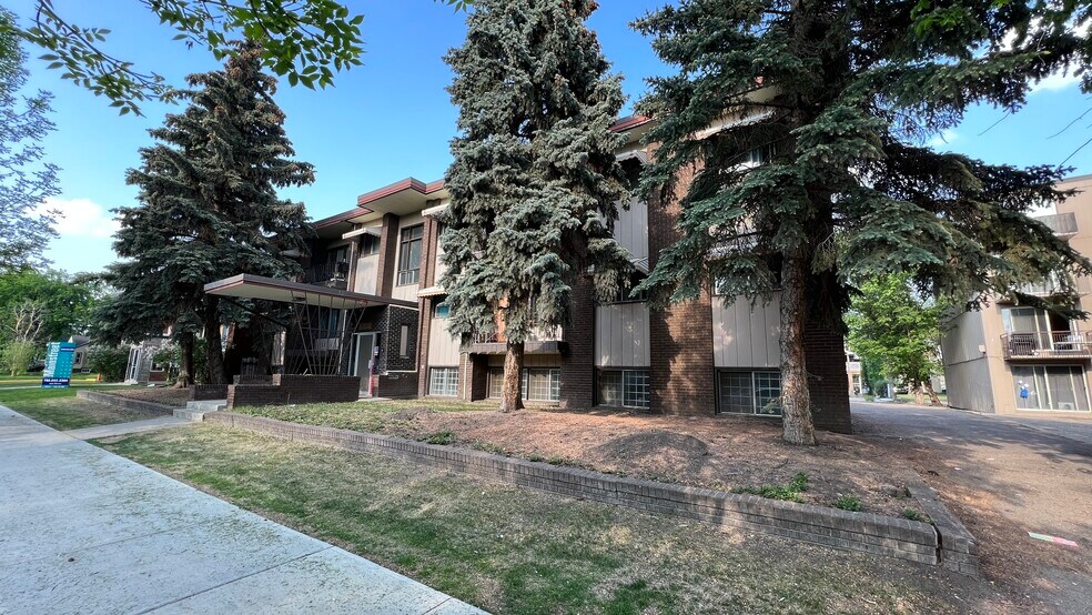 10729 108 St NW, Edmonton, AB for sale - Building Photo - Image 1 of 1