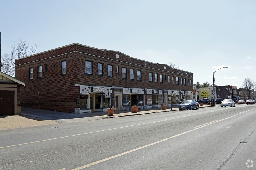 5818 S Grand Blvd, Saint Louis, MO for lease - Building Photo - Image 2 of 4