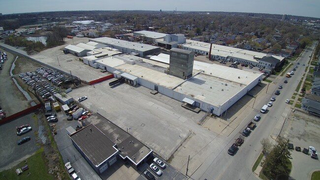 Plus de détails pour 912 E Washington St, Joliet, IL - Industriel à louer